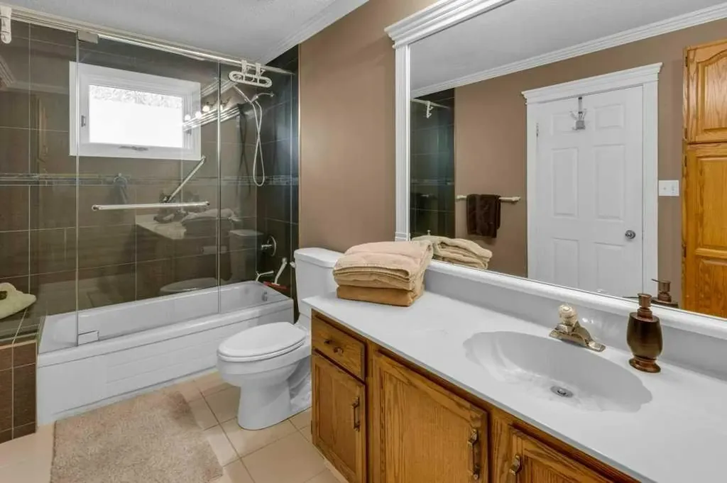 63 Edenstone Way NW Calgary AB T3A 3Z1