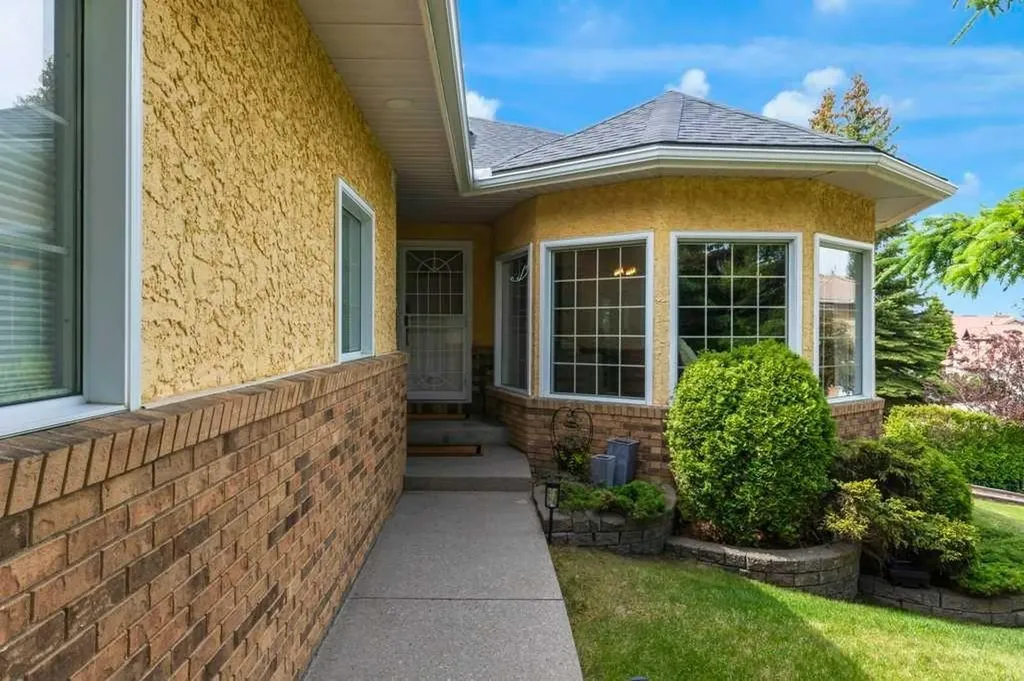 63 Edenstone Way NW Calgary AB T3A 3Z1