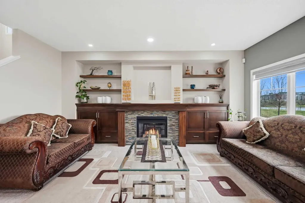 156 Skyview Shores Manor NE Calgary AB T3N 1B4