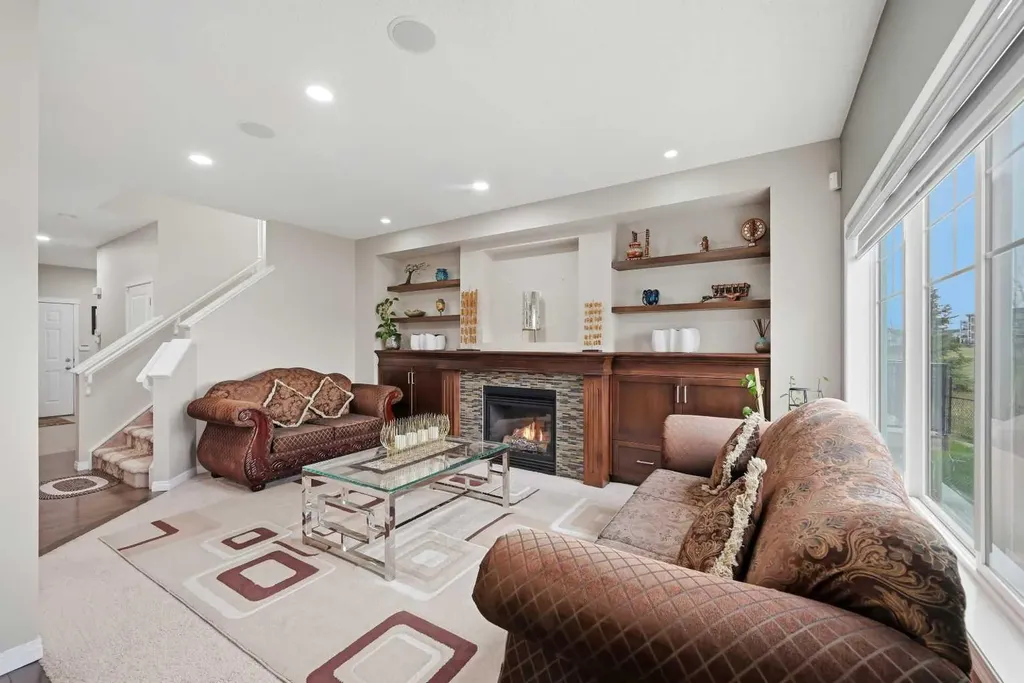 156 Skyview Shores Manor NE Calgary AB T3N 1B4