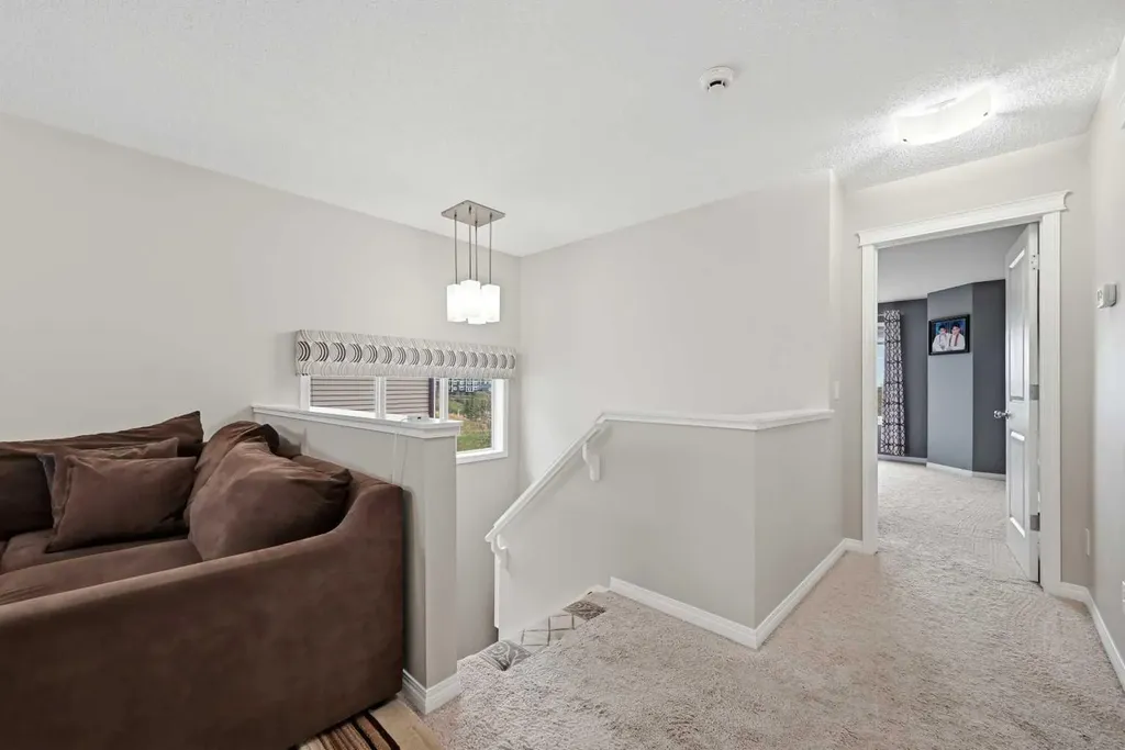 156 Skyview Shores Manor NE Calgary AB T3N 1B4