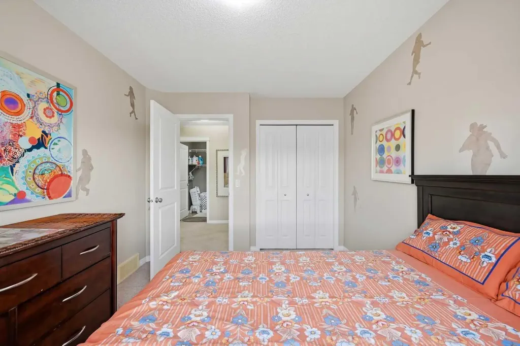 156 Skyview Shores Manor NE Calgary AB T3N 1B4