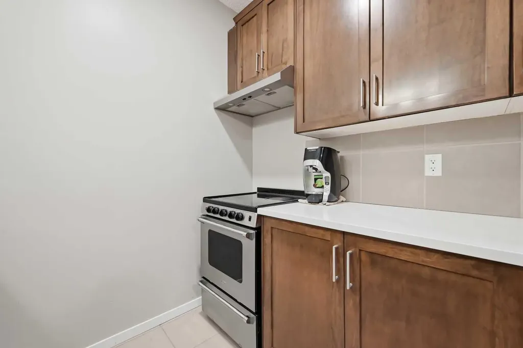156 Skyview Shores Manor NE Calgary AB T3N 1B4