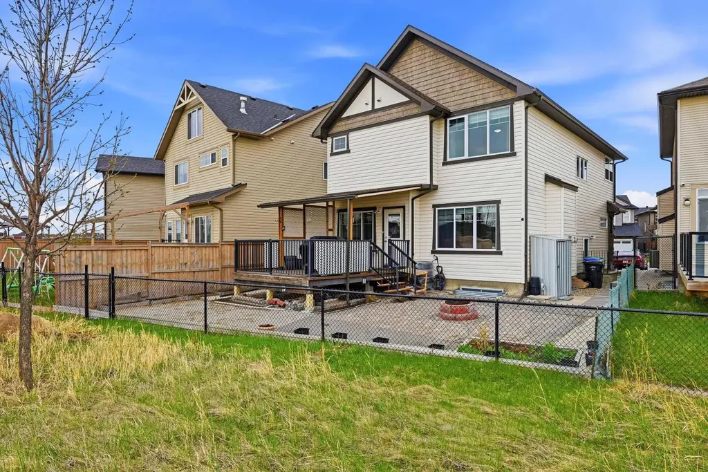 156 Skyview Shores Manor NE Calgary AB T3N 1B4
