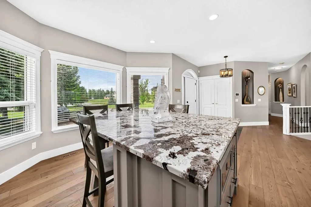 12 Clover Lane Rural Rocky View County AB T3Z 1G9