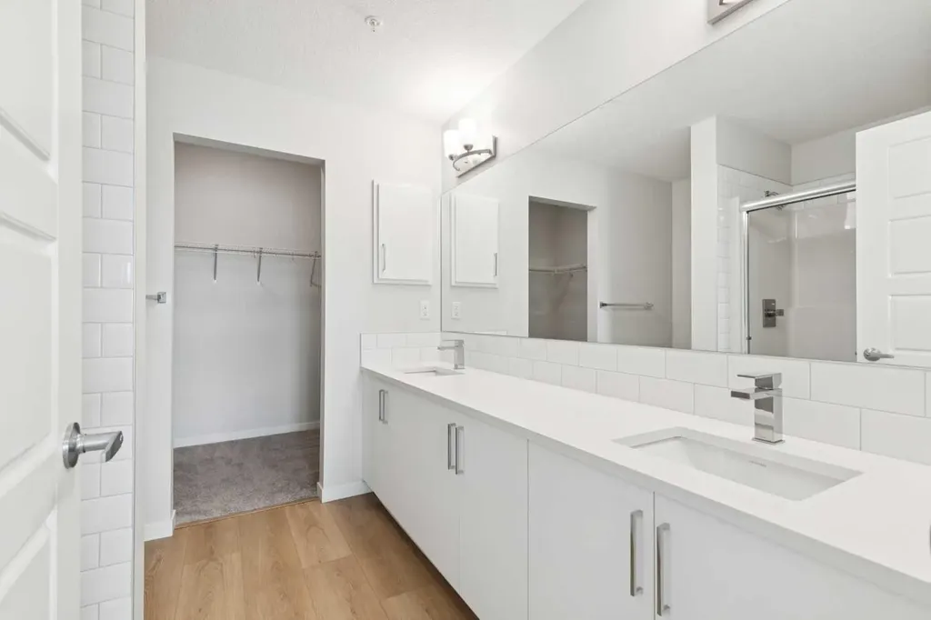 20295 Seton Way SE Calgary AB T3M3Y9