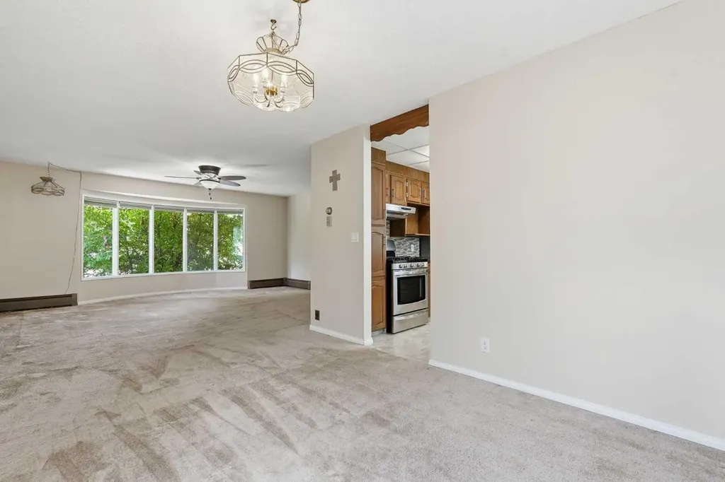 2117 127 Street Blairmore AB T0K 0E0