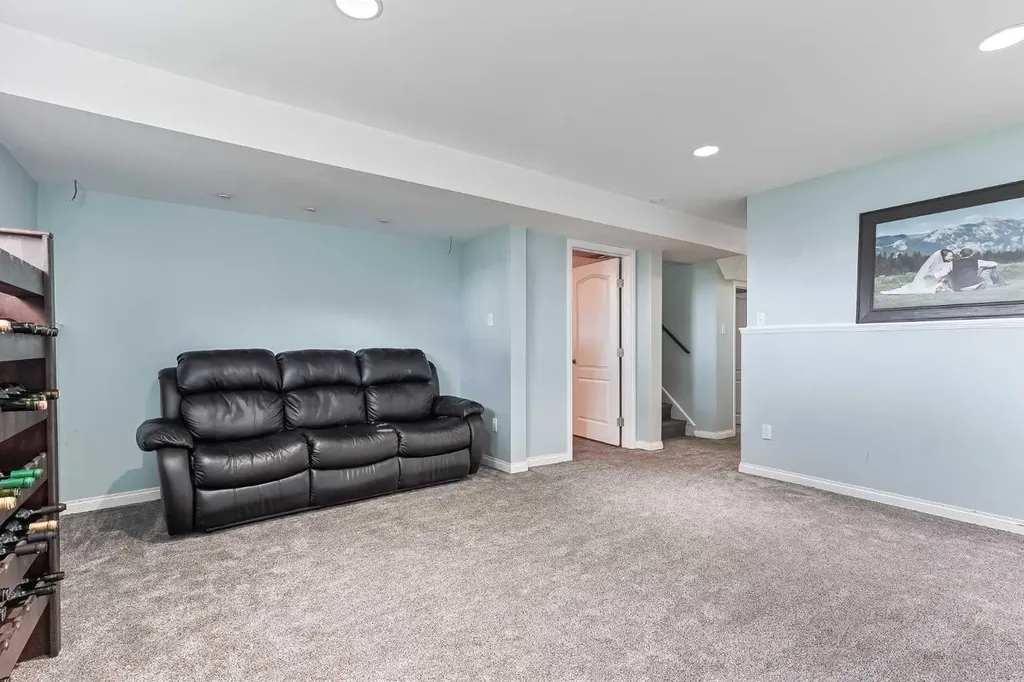 1017 19a Avenue Coaldale AB T1M 1A6