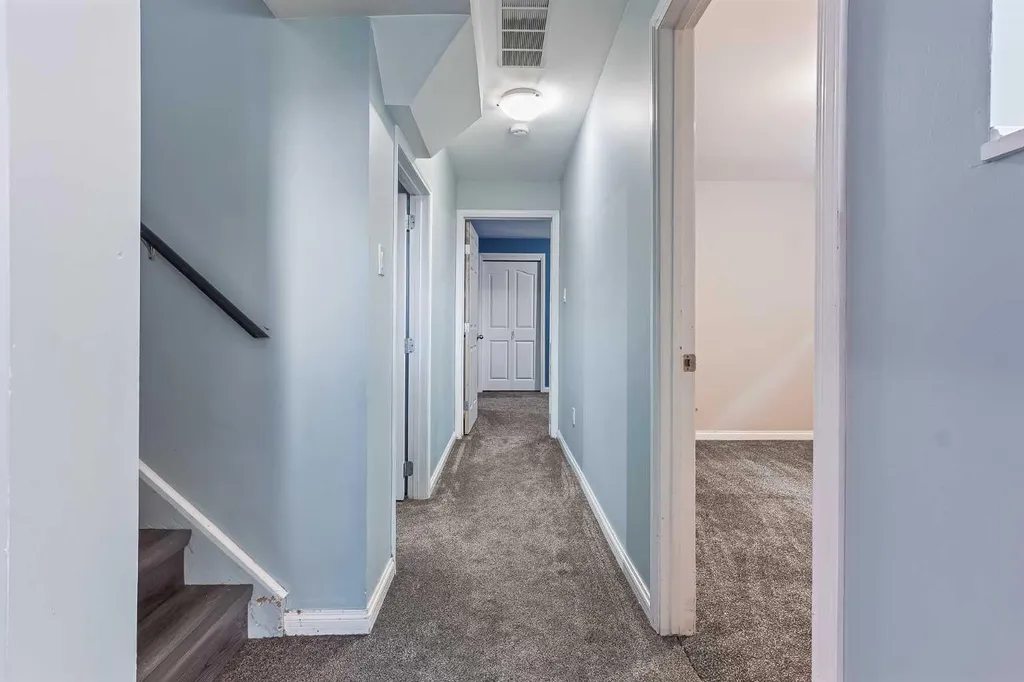 1017 19a Avenue Coaldale AB T1M 1A6