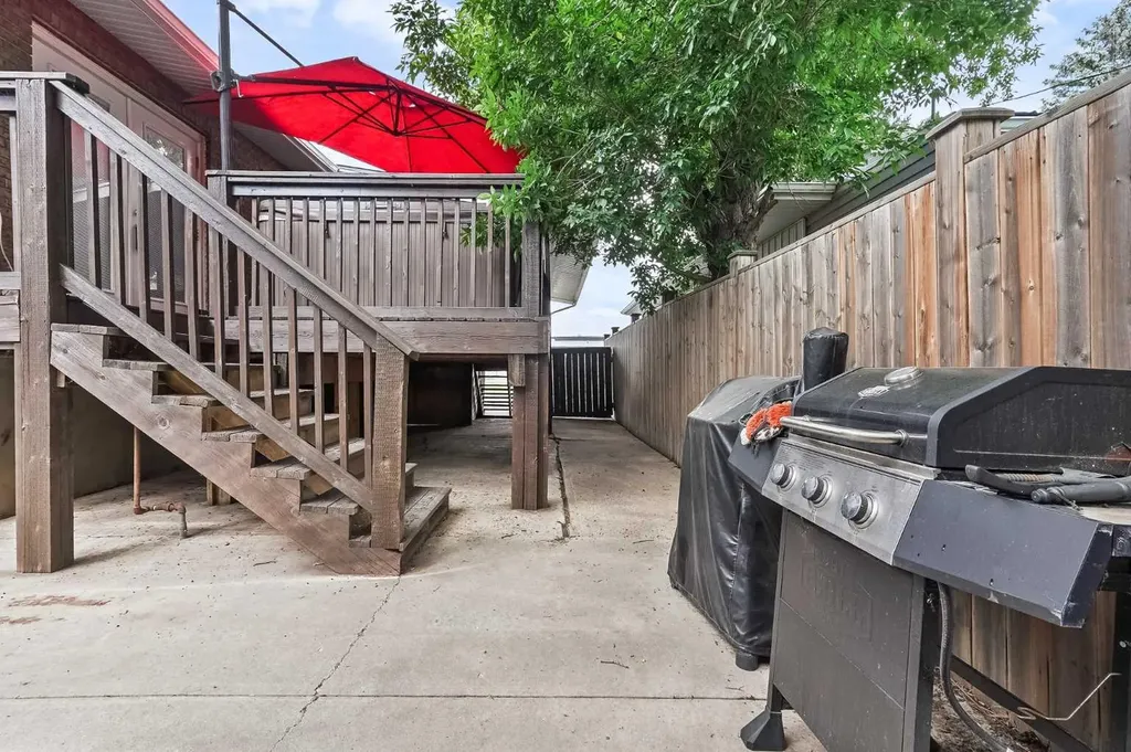 1017 19a Avenue Coaldale AB T1M 1A6