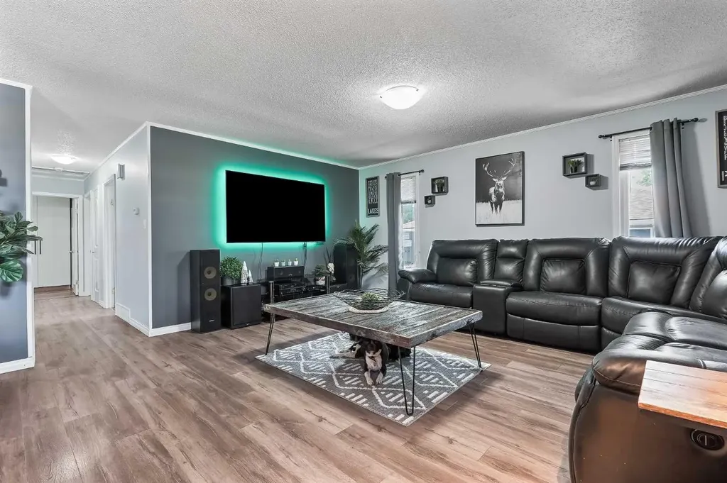 1017 19a Avenue Coaldale AB T1M 1A6
