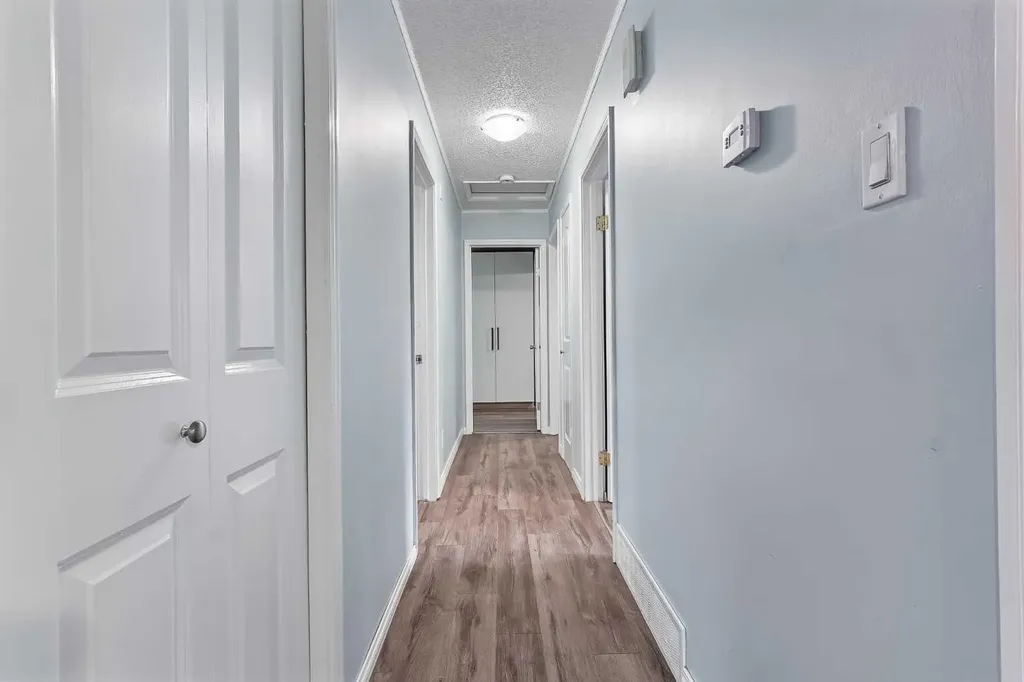 1017 19a Avenue Coaldale AB T1M 1A6