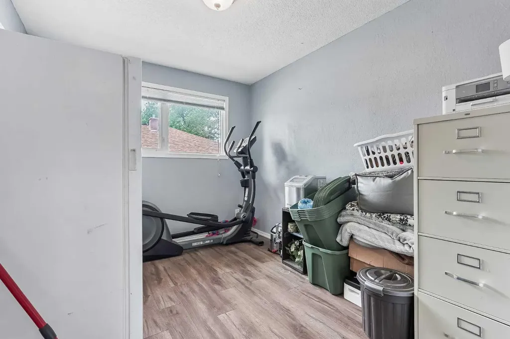 1017 19a Avenue Coaldale AB T1M 1A6