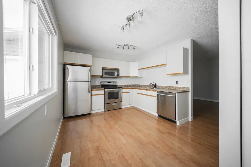 181 Windsor Drive Fort Mcmurray AB T9H 4R1