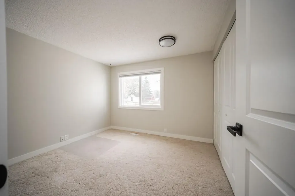 181 Windsor Drive Fort Mcmurray AB T9H 4R1