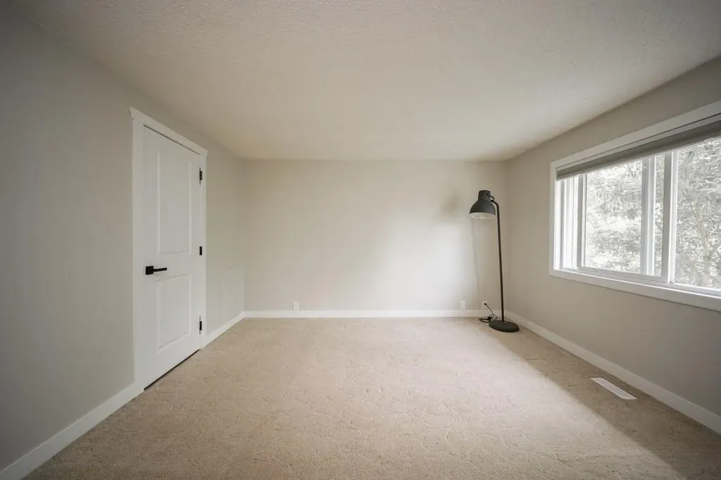 181 Windsor Drive Fort Mcmurray AB T9H 4R1