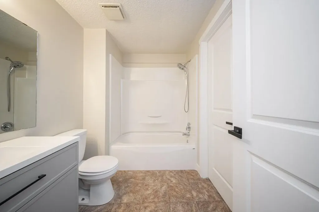 181 Windsor Drive Fort Mcmurray AB T9H 4R1