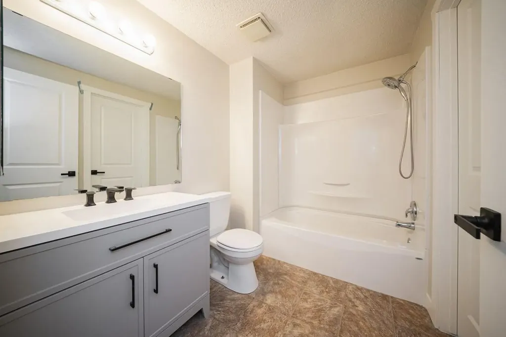 181 Windsor Drive Fort Mcmurray AB T9H 4R1