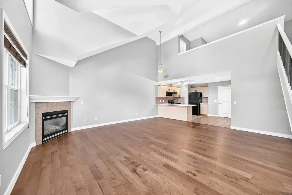 3651 Marda Link SW Calgary AB T2J 6J7