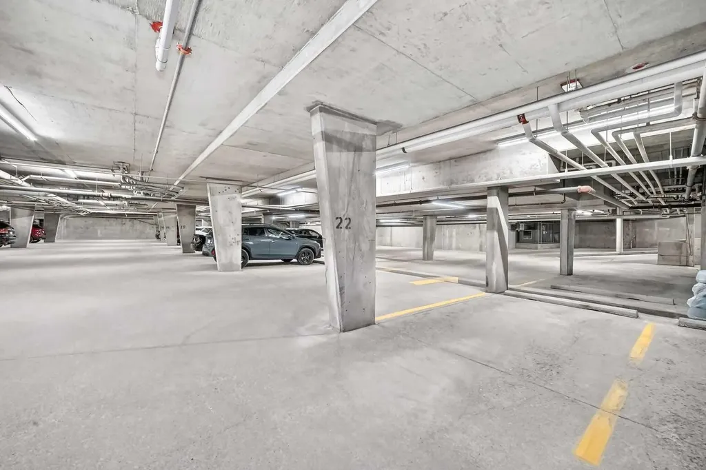 3651 Marda Link SW Calgary AB T2J 6J7