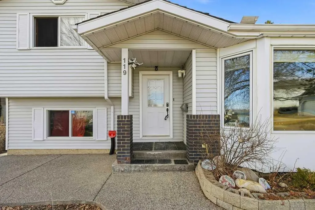 119 Macewan Meadow Way NW Calgary AB T3K 3H9