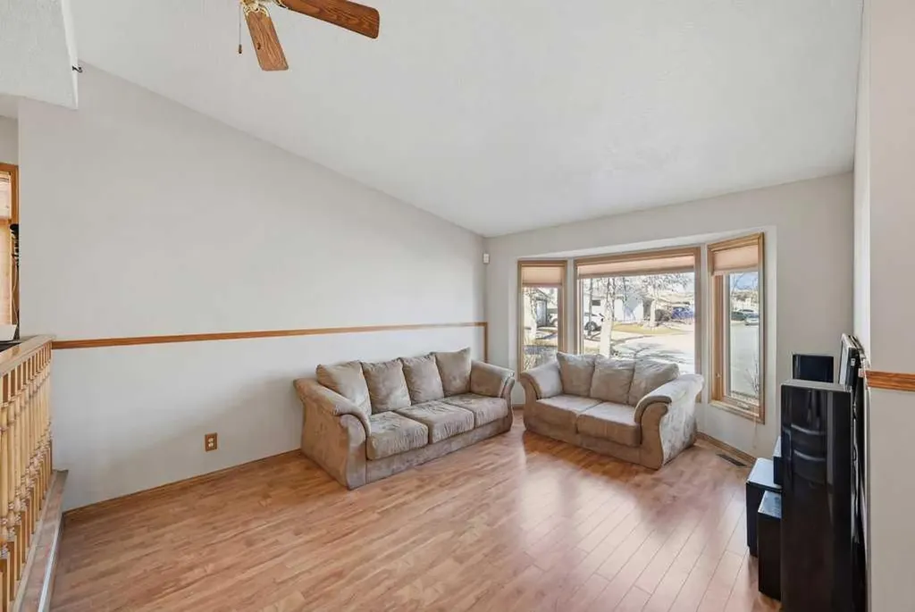 119 Macewan Meadow Way NW Calgary AB T3K 3H9