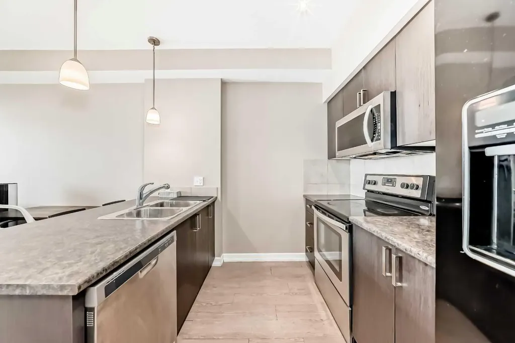 117 Copperpond Common SE Calgary AB T2Z 5E6