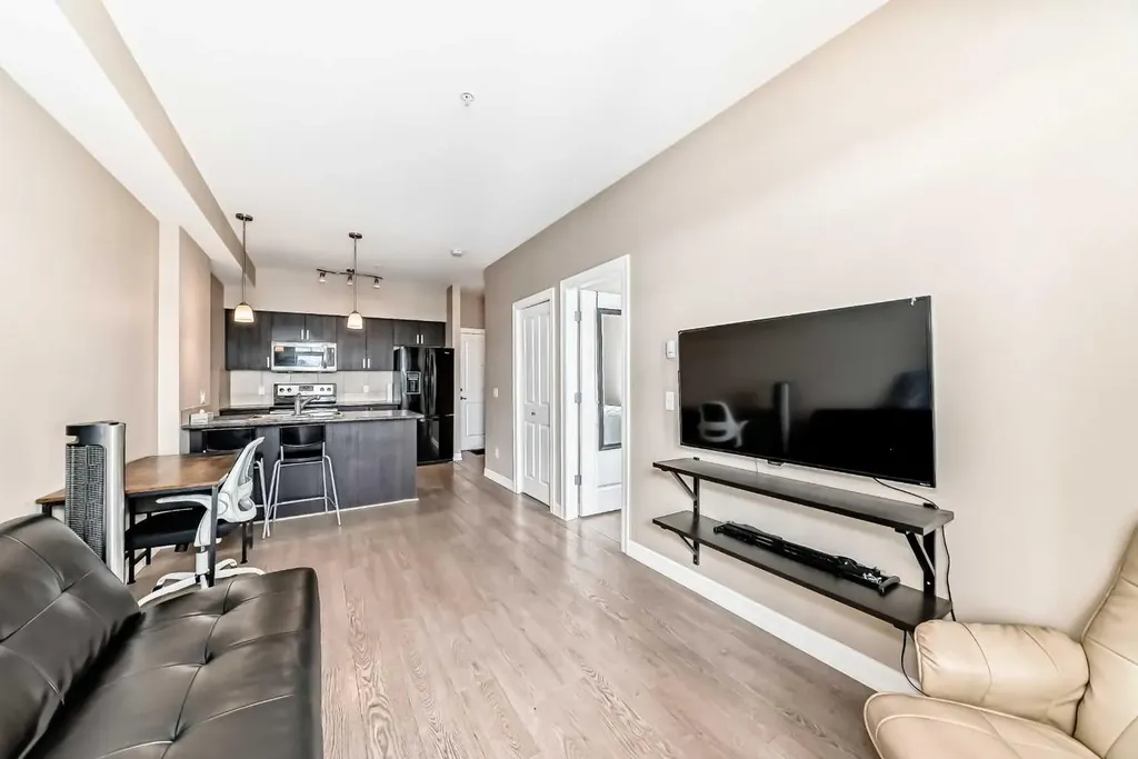 117 Copperpond Common SE Calgary AB T2Z 5E6