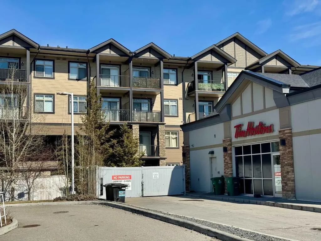 117 Copperpond Common SE Calgary AB T2Z 5E6