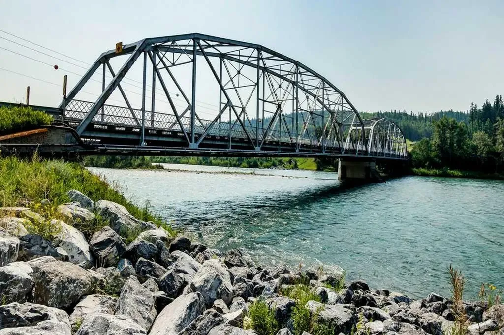 413 River Avenue Cochrane AB T4C 0P2