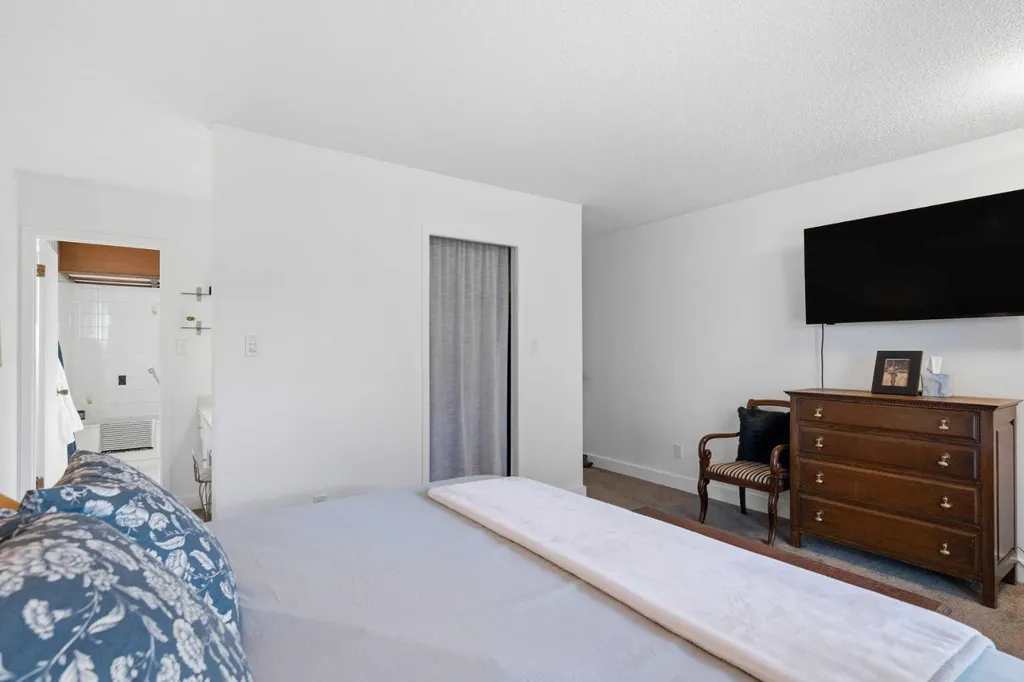 620 Lansdowne Avenue SW Calgary AB T2S0Z9