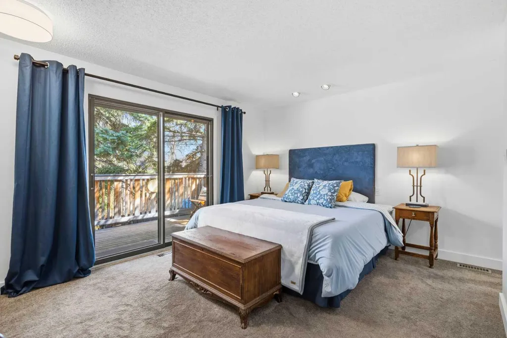 620 Lansdowne Avenue SW Calgary AB T2S0Z9