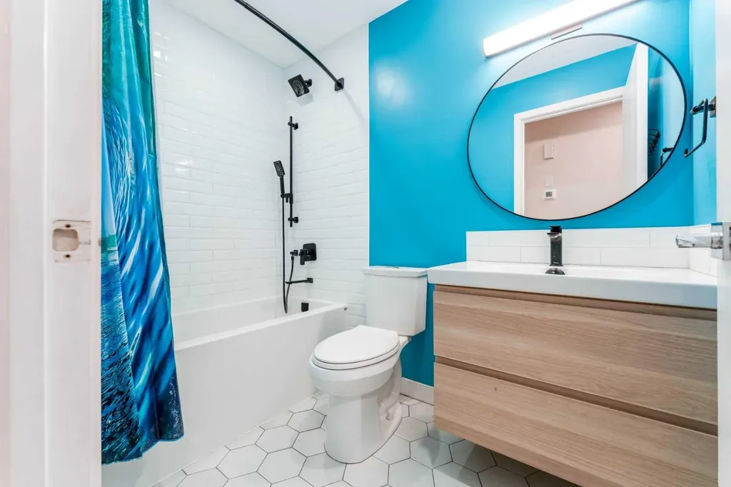 139 Edgehill Place NW Calgary AB T3A 2S4