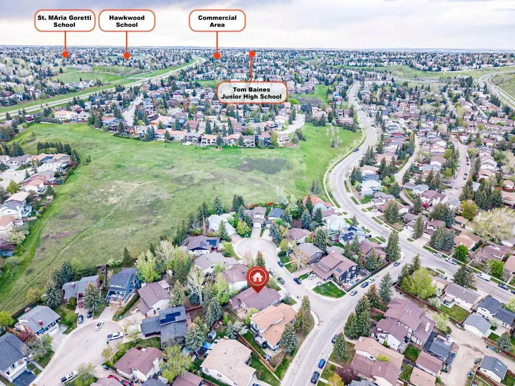 139 Edgehill Place NW Calgary AB T3A 2S4