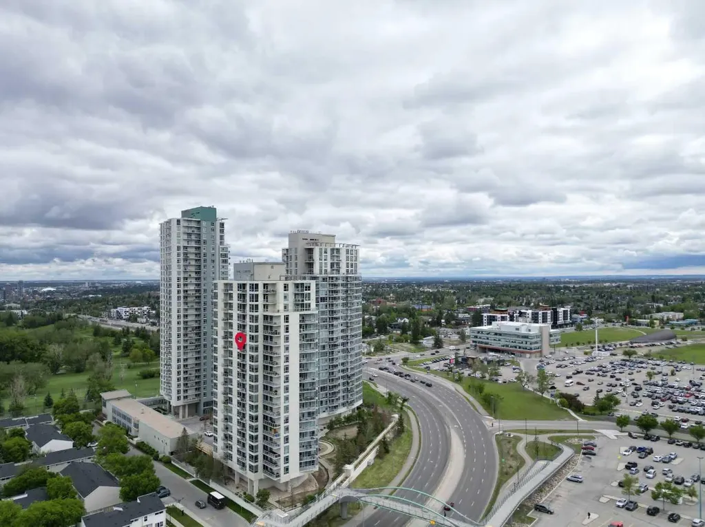 55 Spruce Place SW Calgary AB T3C 3X5