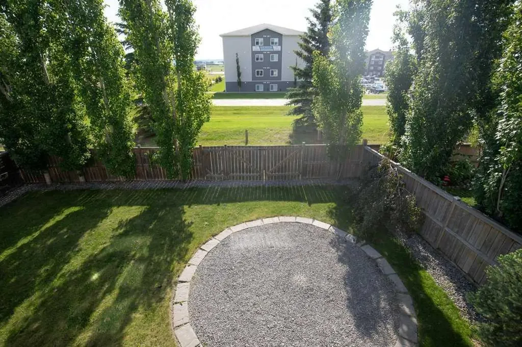 7115 Henner's Road Lacombe AB T4L 0C3