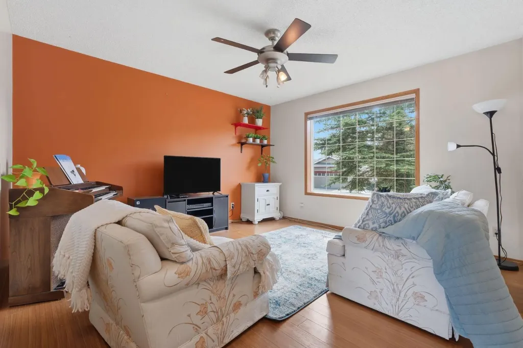 219 Coral Springs Circle Calgary AB T3J3P7