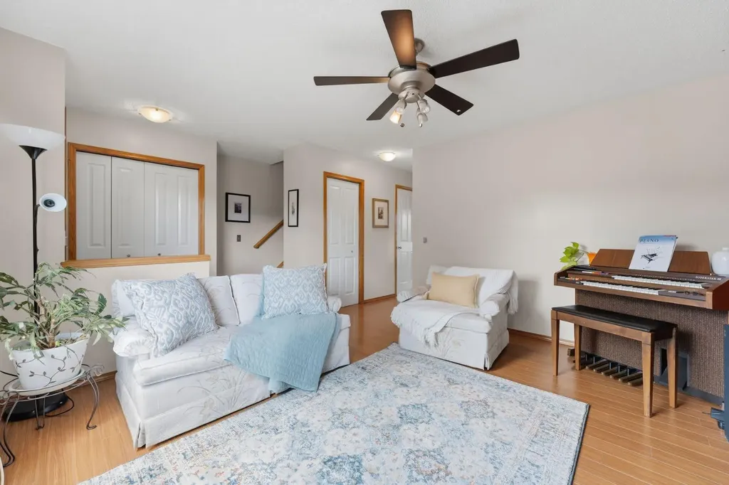 219 Coral Springs Circle Calgary AB T3J3P7