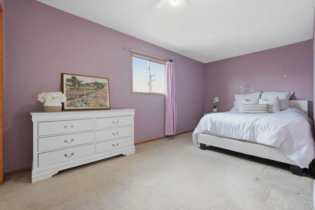 219 Coral Springs Circle Calgary AB T3J3P7