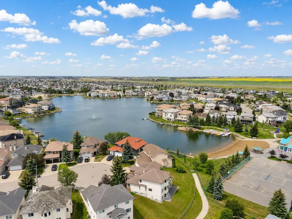 219 Coral Springs Circle Calgary AB T3J3P7