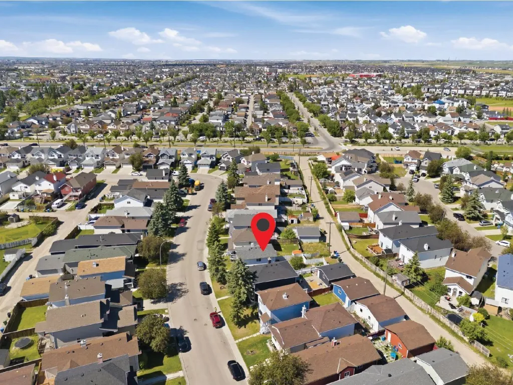 219 Coral Springs Circle Calgary AB T3J3P7