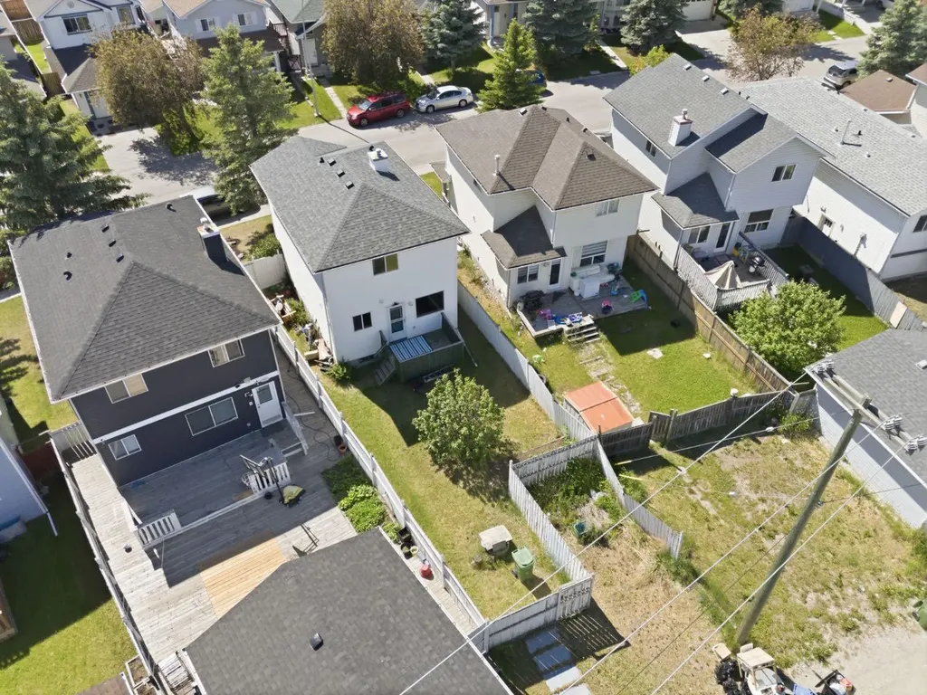 219 Coral Springs Circle Calgary AB T3J3P7