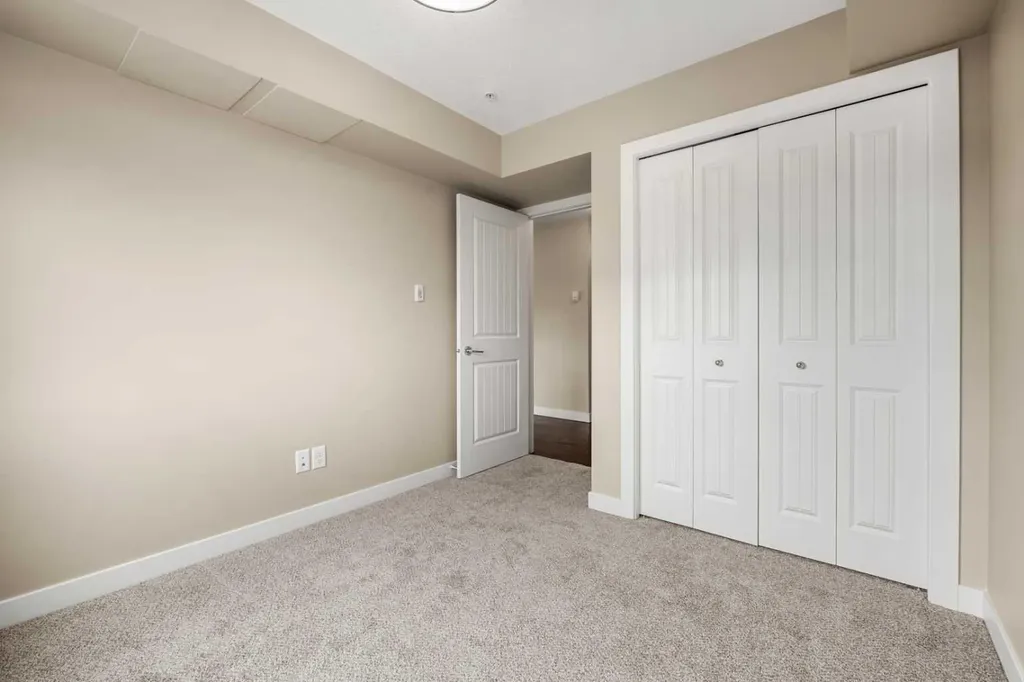 450 Sage Valley Drive NW Calgary AB T3R 0V5