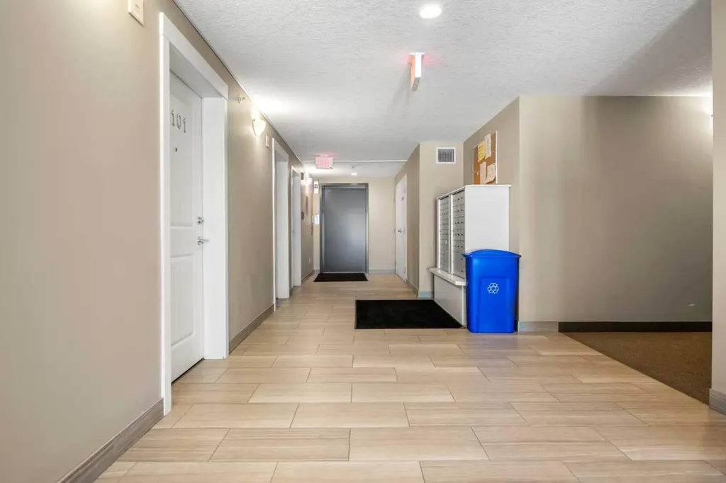 450 Sage Valley Drive NW Calgary AB T3R 0V5