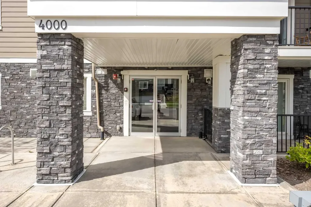 450 Sage Valley Drive NW Calgary AB T3R 0V5