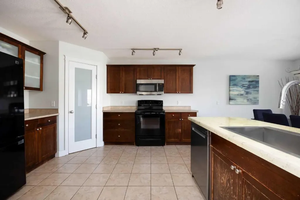 388 Fireweed Crescent Fort Mcmurray AB T9K 0J2