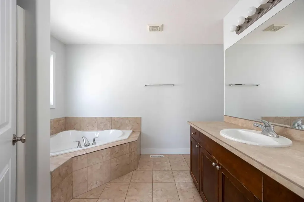 388 Fireweed Crescent Fort Mcmurray AB T9K 0J2