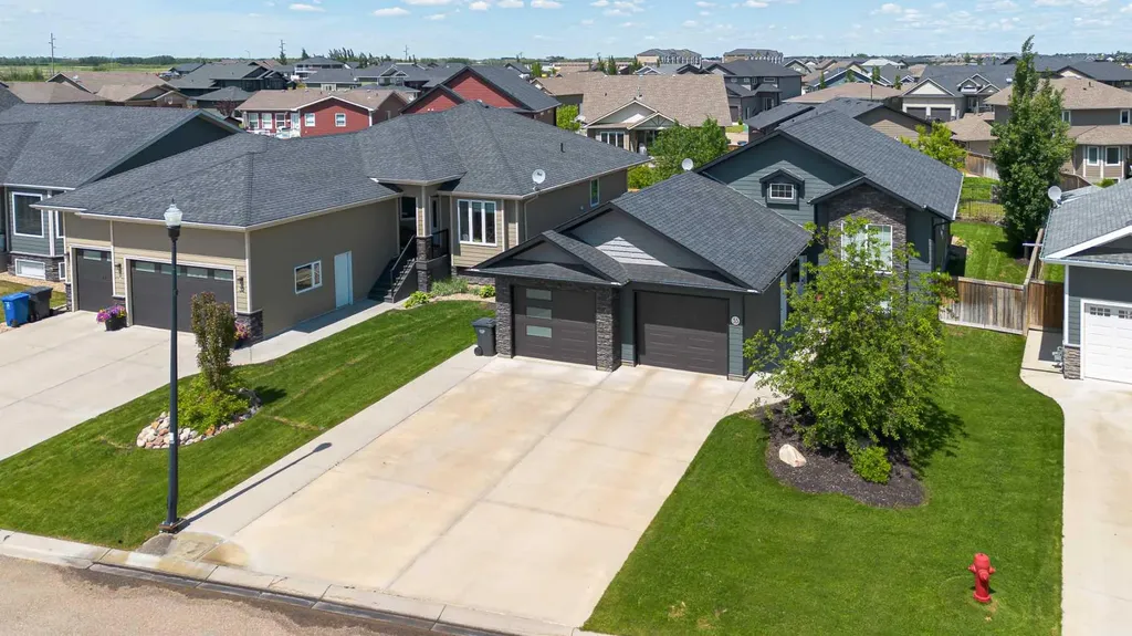 2715 73 Avenue Lloydminster AB T9V3L7
