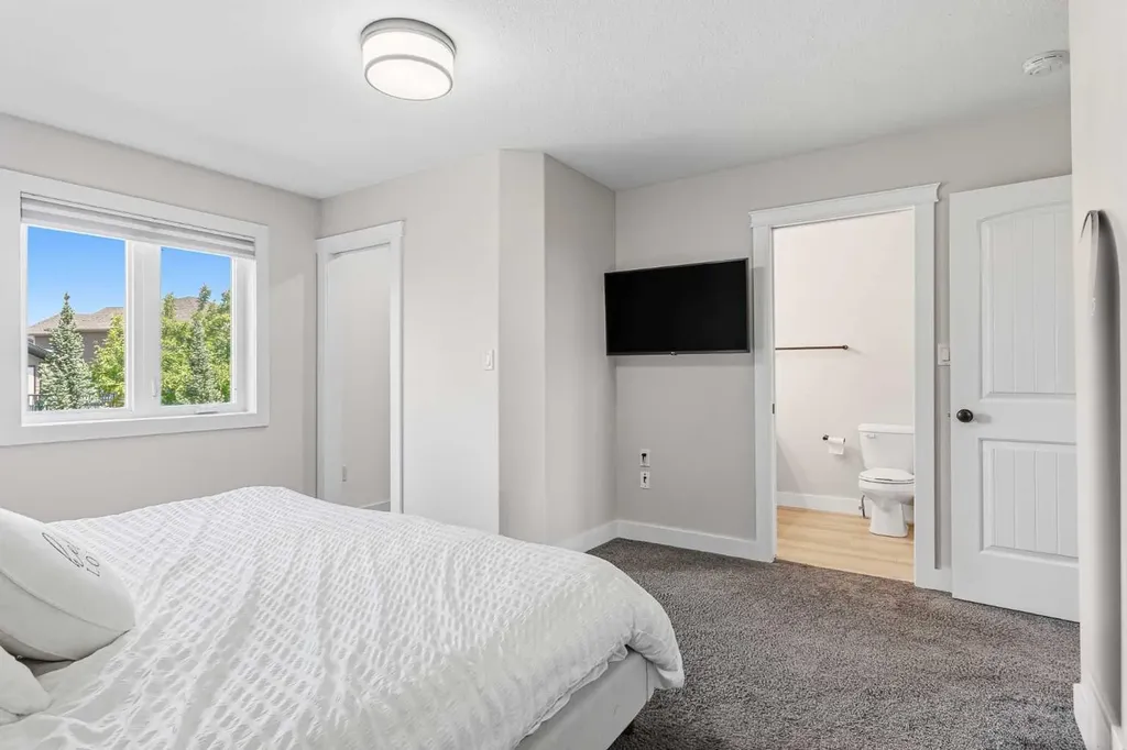 2715 73 Avenue Lloydminster AB T9V3L7