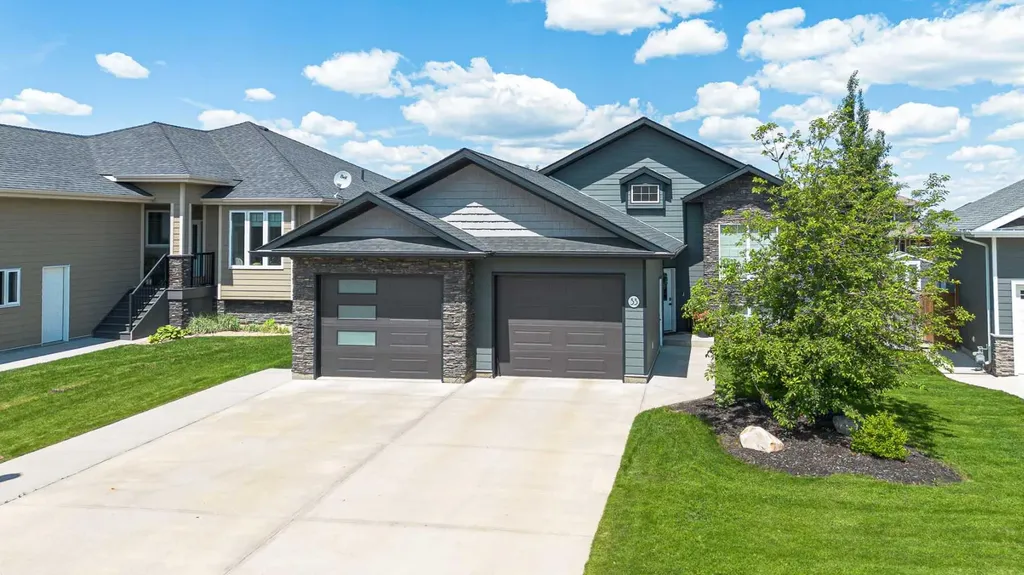 2715 73 Avenue Lloydminster AB T9V3L7